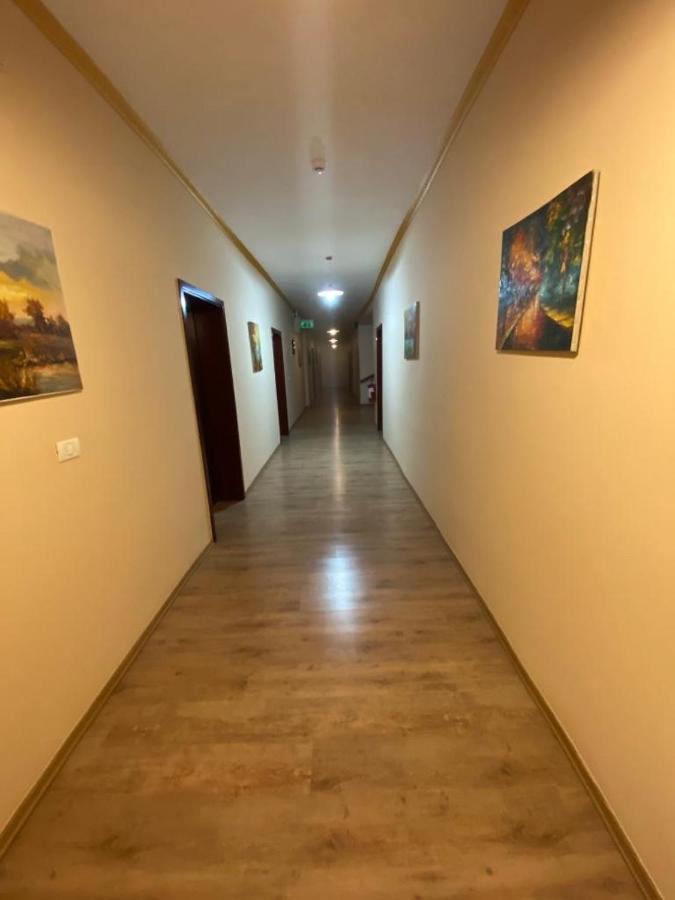 British Hotel Pogradec Ngoại thất bức ảnh