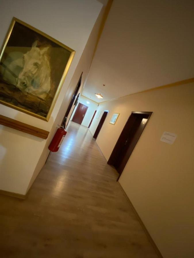 British Hotel Pogradec Ngoại thất bức ảnh