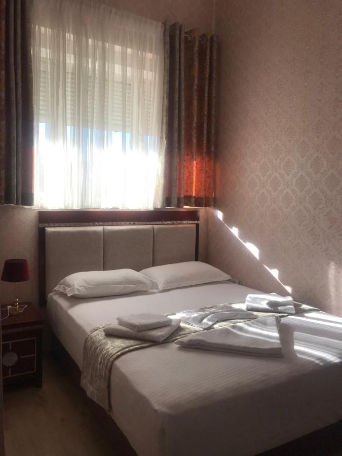 British Hotel Pogradec Ngoại thất bức ảnh
