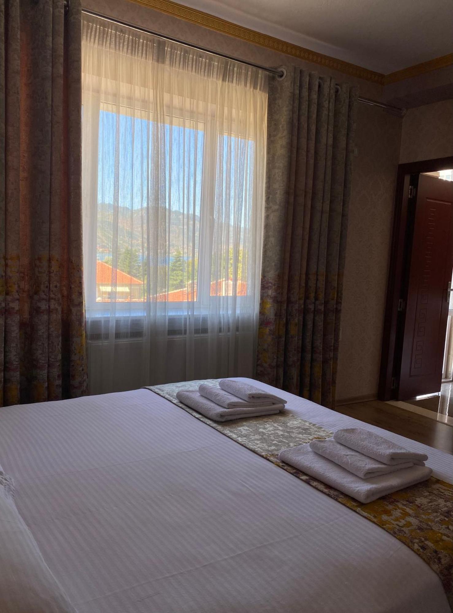 British Hotel Pogradec Ngoại thất bức ảnh