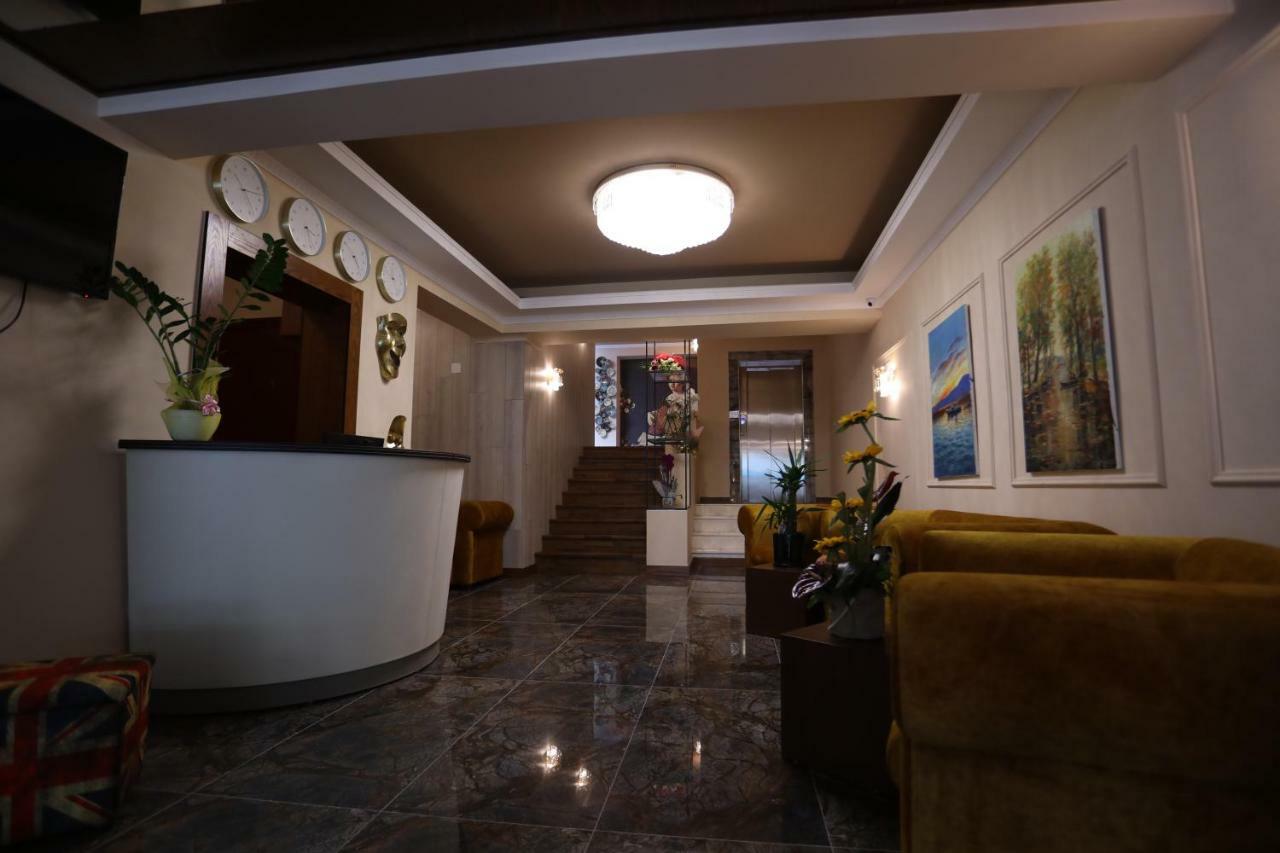 British Hotel Pogradec Ngoại thất bức ảnh