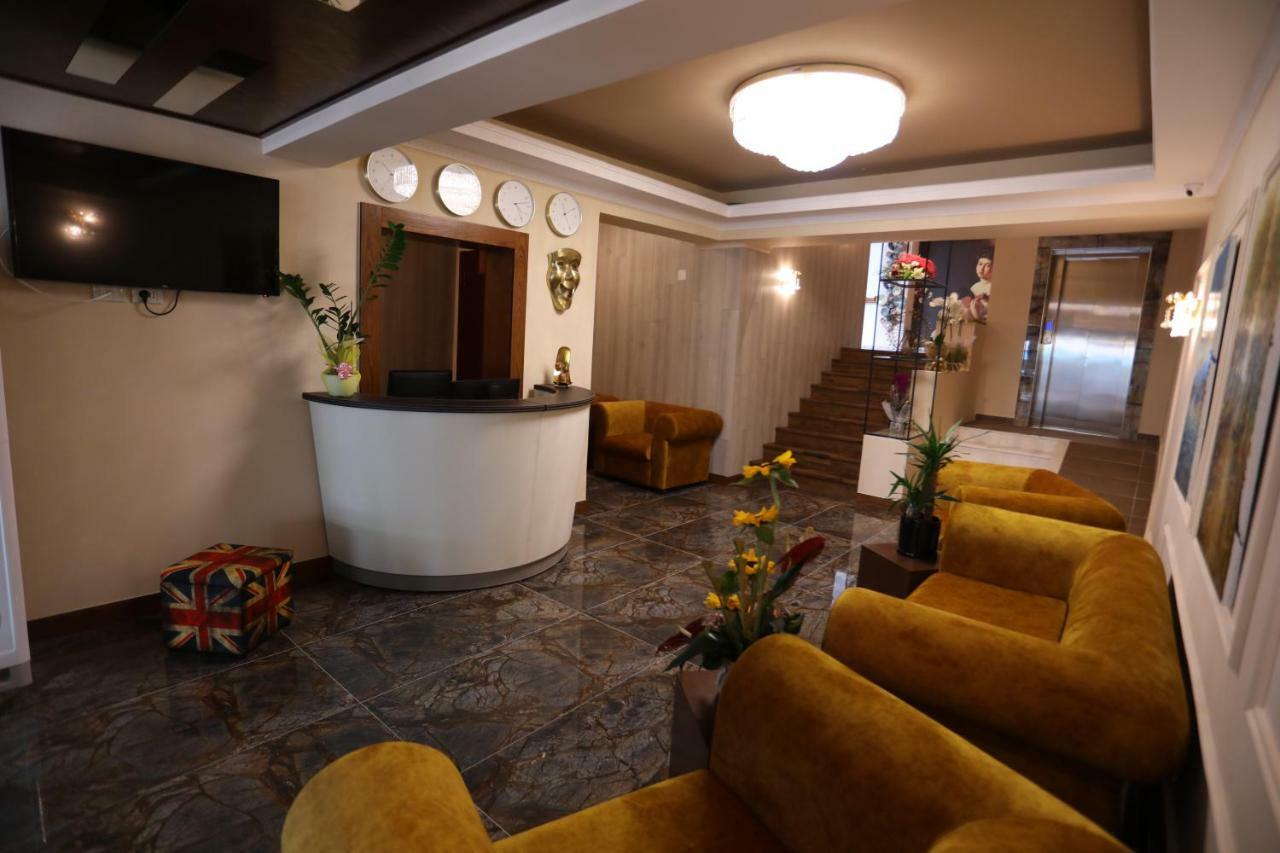 British Hotel Pogradec Ngoại thất bức ảnh