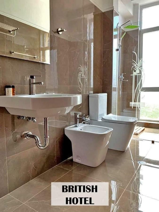 British Hotel Pogradec Ngoại thất bức ảnh